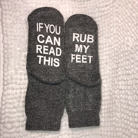 3/$30 FUNNY QUOTE SOCKS IF YOU CAN READ THIS RUB MY FEET SHOE SIZE 4-10 - Picture 3 of 6